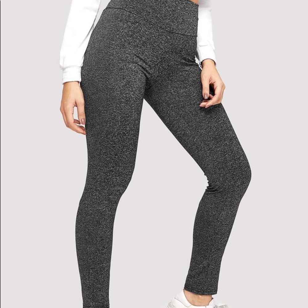 SOLD TRADE✨Crisscross Heathered Knit Leggings - Picture 4 of 6